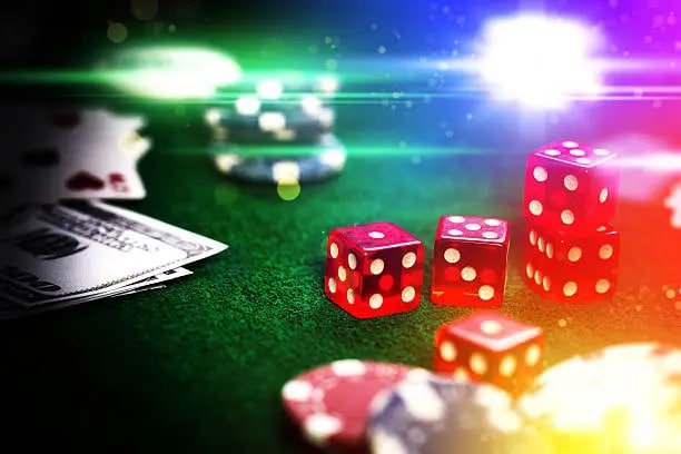 Platform taruhan sportsbook mencakup sepak bola, badminton, dan esports di 303hoki